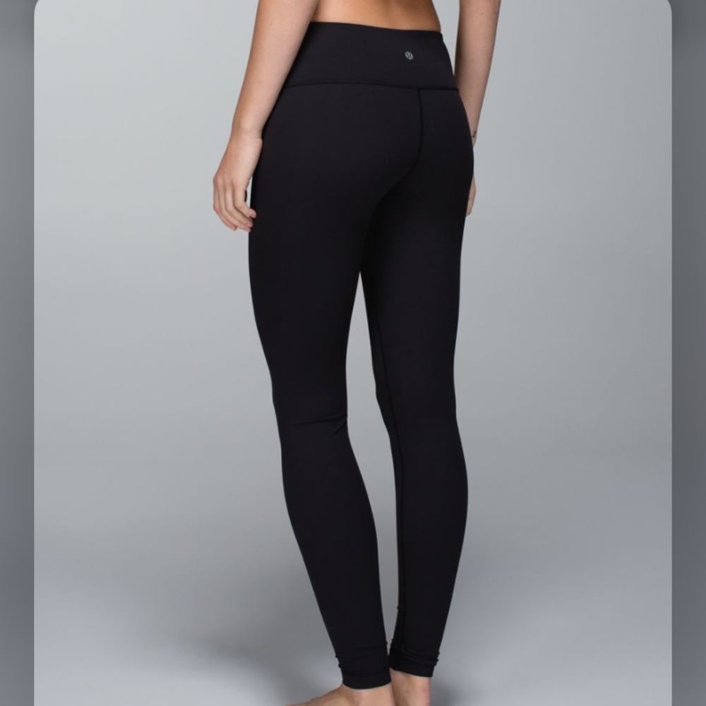Wunder Under Black Lulu Lemon Leggings! Reversible
